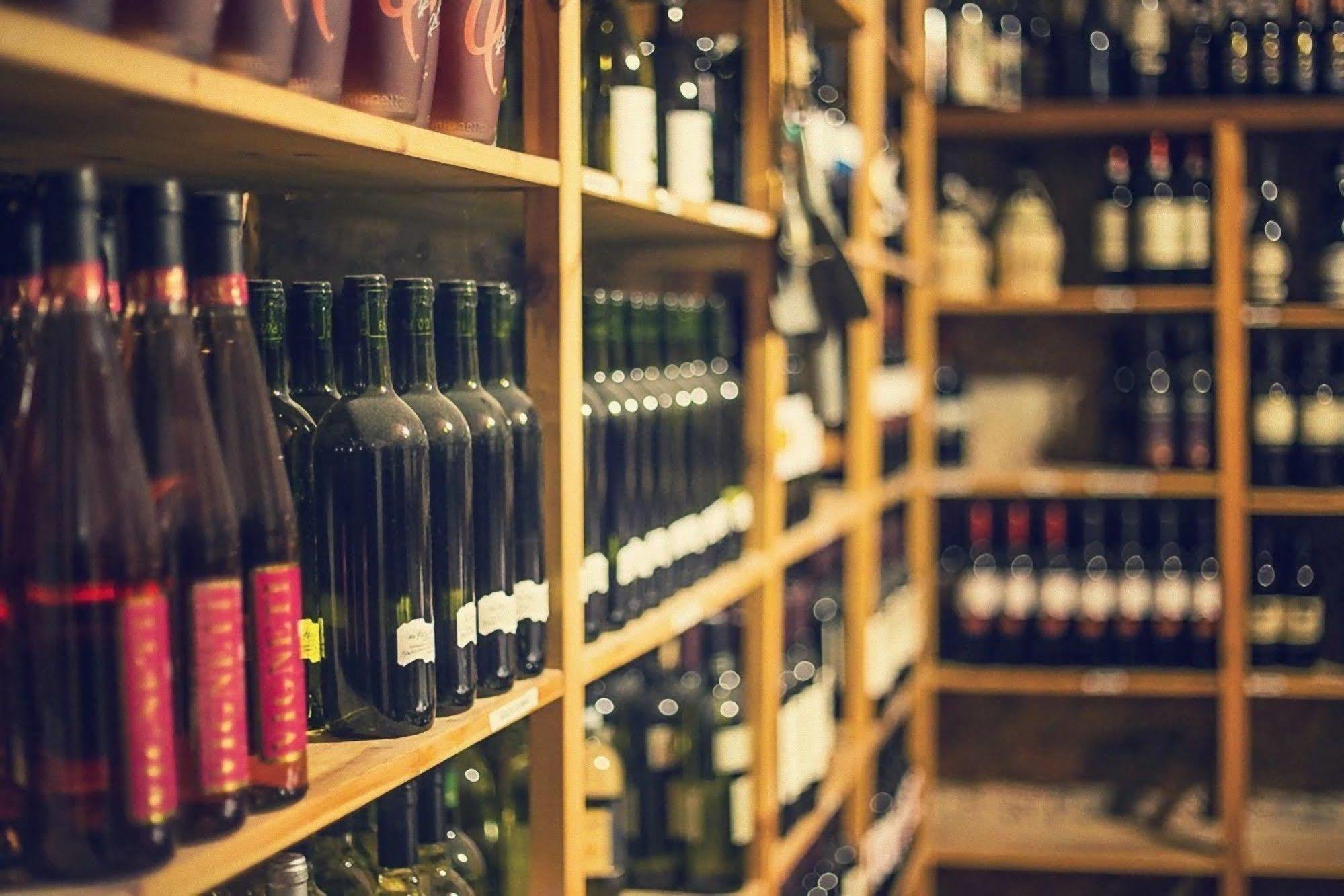 拉培拉酒店餐厅 瓦拉洛蓬比亚 外观 照片
